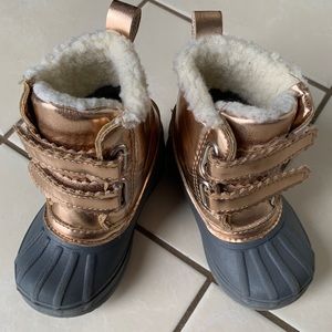 Gymboree winter boots size 4